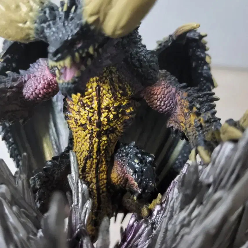 [BUNJANG] Nargacuga Monster Hunter Figure / 몬스터헌터 네르기간테 알리에서삼 3.5에