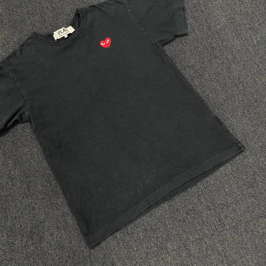 [BUNJANG] Comme des Garçons Heart Logo T-Shirt XL / 꼼데가르송 하트로고 반팔티