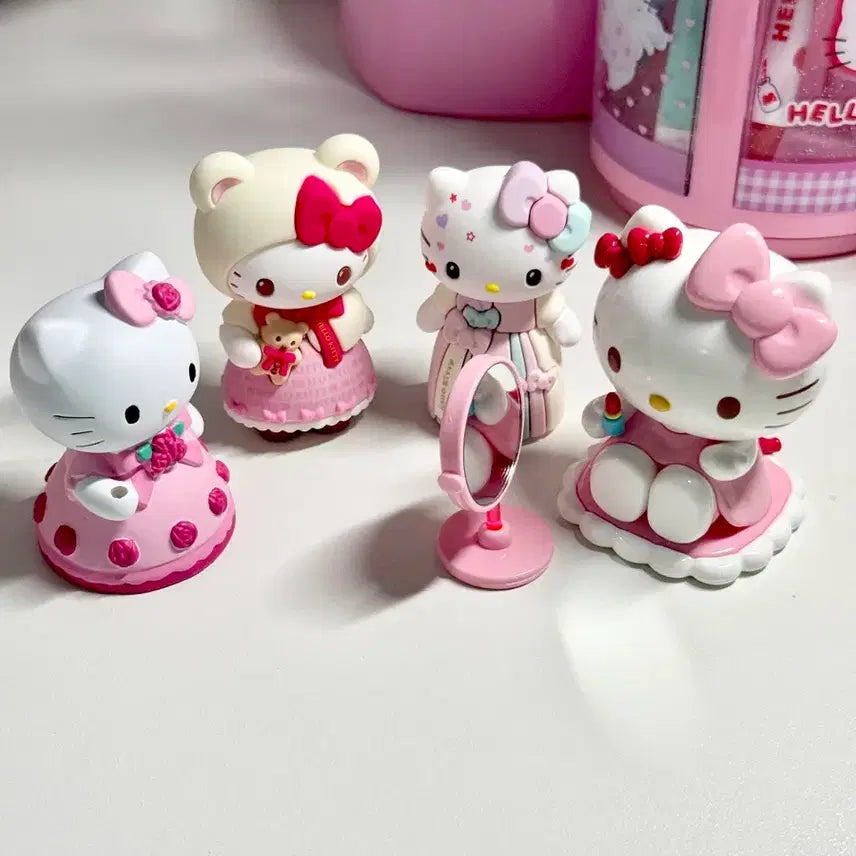 [BUNJANG] Hello Kitty Figure 4-Piece Set / 헬로키티 피규어 4종 세트