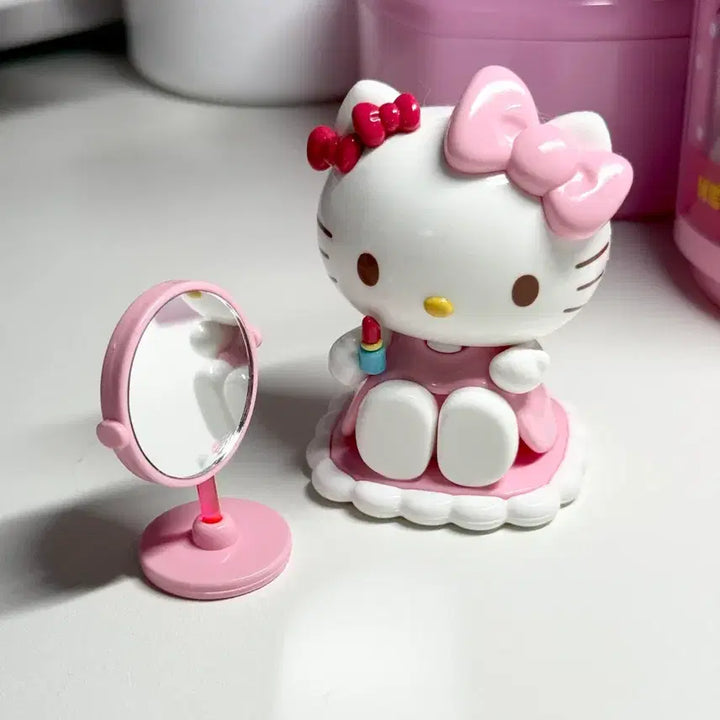 [BUNJANG] Hello Kitty Figure 4-Piece Set / 헬로키티 피규어 4종 세트