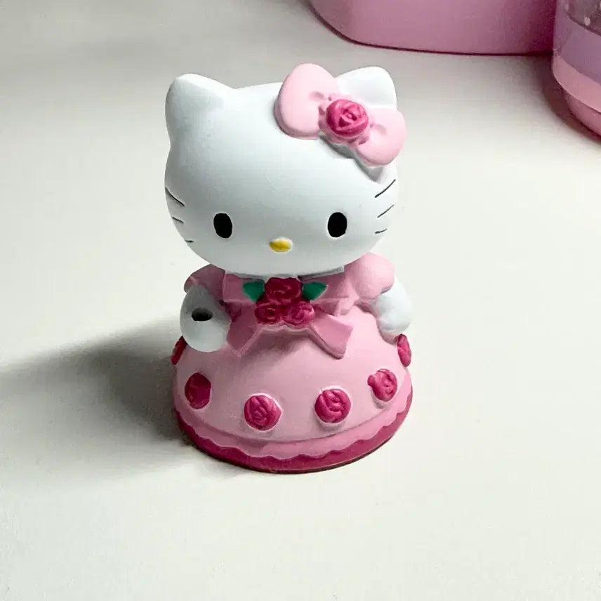 [BUNJANG] Hello Kitty Figure 4-Piece Set / 헬로키티 피규어 4종 세트