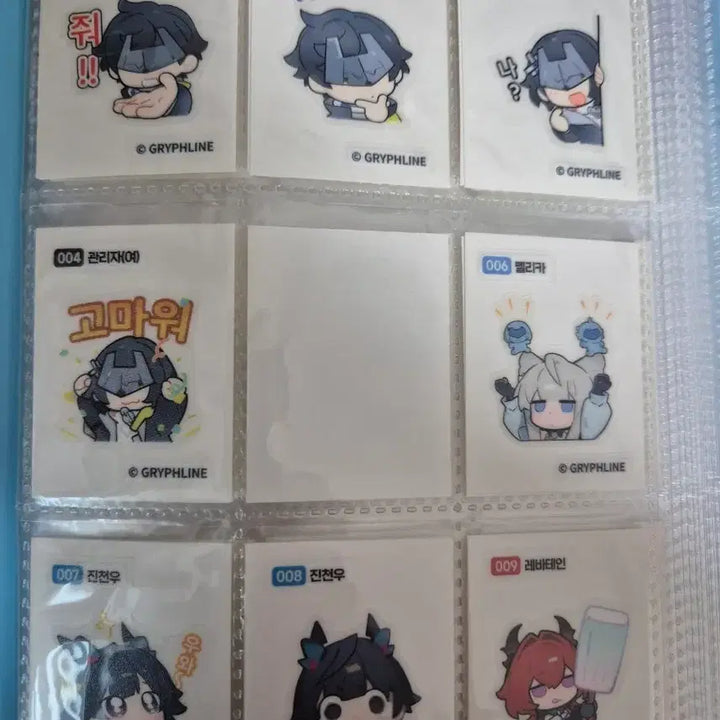 [BUNJANG] Endfield &amp; Arknights Tteobuseal Bundle Set / 엔드필드 띠부씰 36장+명일방주 띠부씰북 일괄 판매합니다!