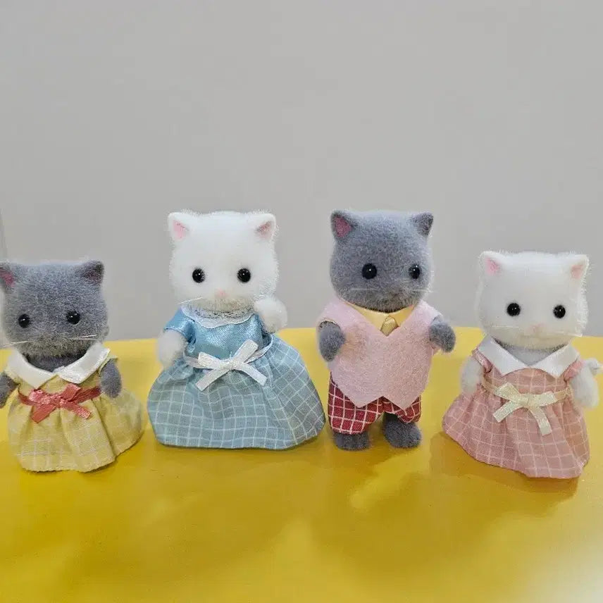 [SOLD OUT] 실바니안 고양이 가족 인형 세트