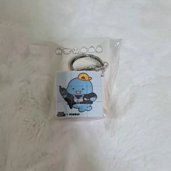 [BUNJANG] Jamddal Pixelly Prism Cube Keychain / 잠뜰 픽셀리 더 프리즘 큐브 키링 30만원 특전 뜰팁 굿즈 미개봉
