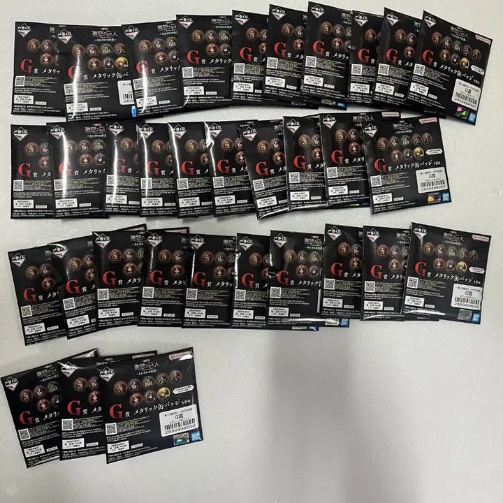 [SOLD OUT] 33개 일괄] 진격의 거인 제일복권 G상 캔뱃지 쿠지