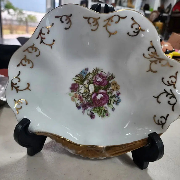 [BUNJANG] Royal Crown Hand Painted Porcelain Plate / Royal Crown Hand Painted 로얄 크라운 핸드 페인티드.