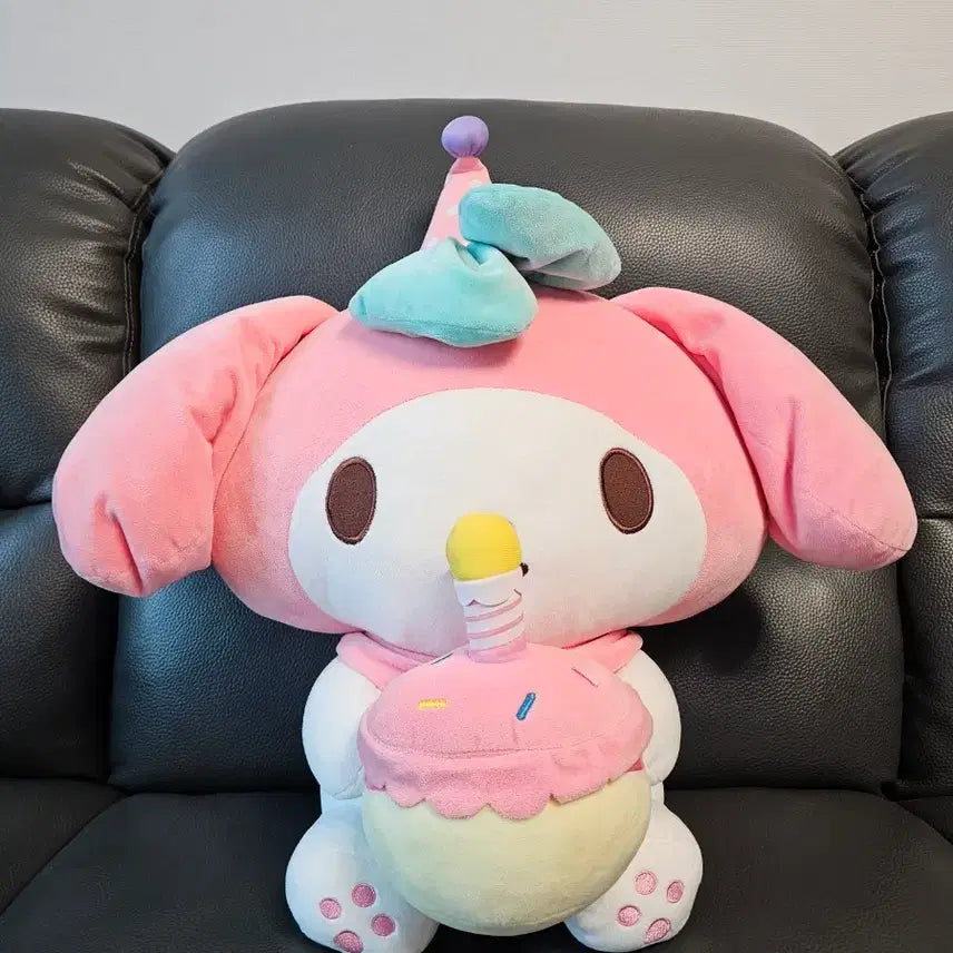 [BUNJANG] Sanrio My Melody Birthday Cake Large Plush Doll / 산리오 마이멜로디 생일 케이크 대형 인형