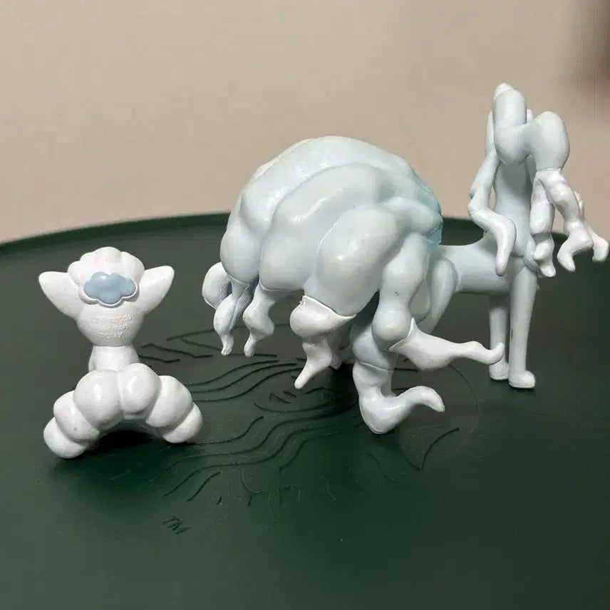 [BUNJANG] Pokemon MonColle Alola Ninetales &amp; Vulpix Classic Figure Set / 포켓몬 몬코레 몬콜레 알로라 식스테일 나인테일 고전 피규어 가챠 세트