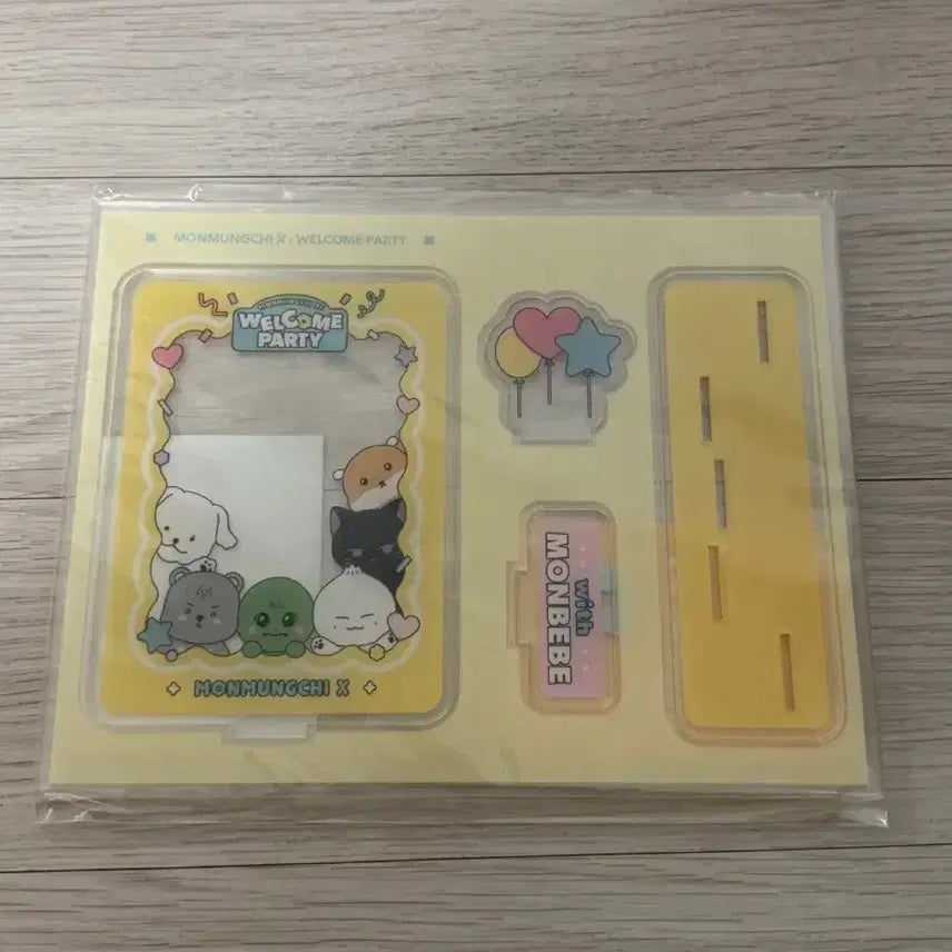 [BUNJANG] MONSTA X Monmunchi X Acrylic Photocard Stand Sealed / 몬스타엑스 몬뭉치엑스 아크릴 포토카드 스탠드 미개봉