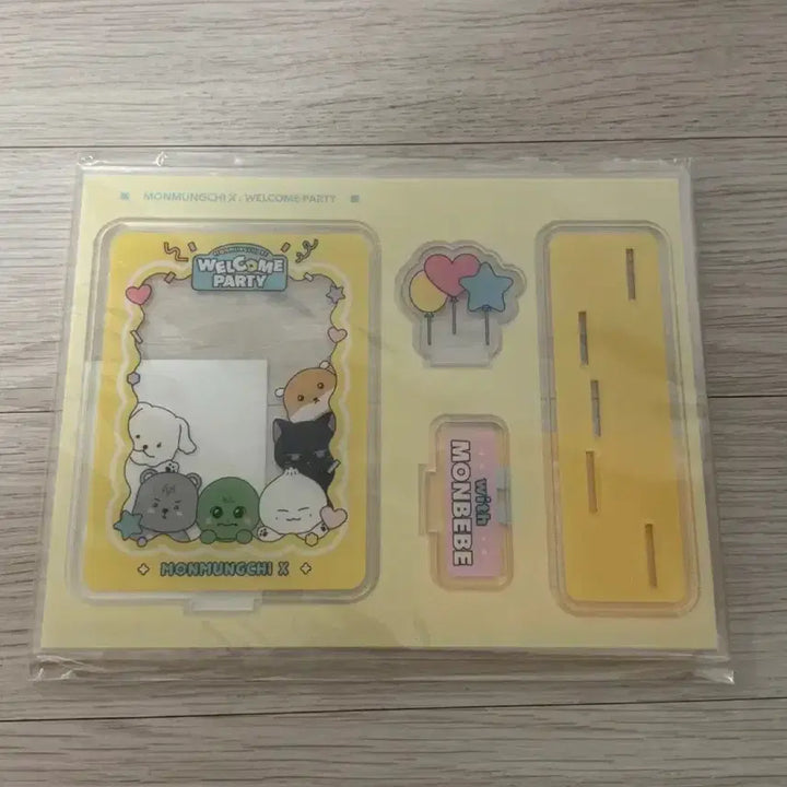[BUNJANG] MONSTA X Monmunchi X Acrylic Photocard Stand Sealed / 몬스타엑스 몬뭉치엑스 아크릴 포토카드 스탠드 미개봉