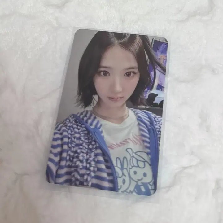 [BUNJANG] HaToHa Jiwoo Photocard / 하츠투하츠 하투하 지우 포커스 큐큐뮤직 포카 양도 판매