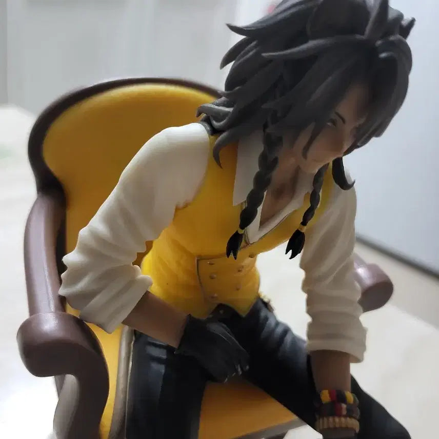 [BUNJANG] Twisted Wonderland Leona Chair Figure / 트위스테 트위스티드 원더랜드 레오나 의자 피규어