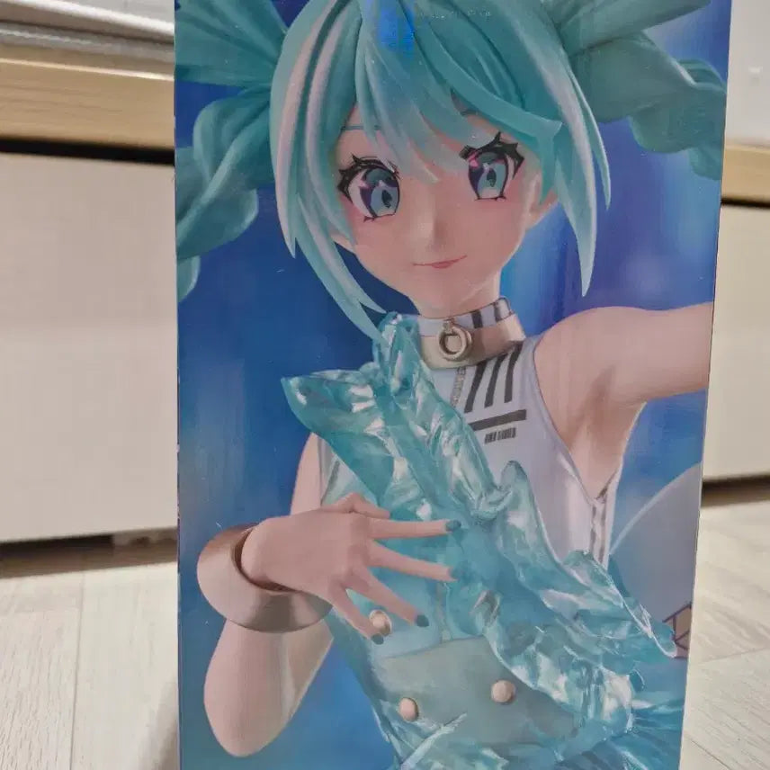 [BUNJANG] Hatsune Miku EVOLVE Clearluxe Emerald Gem Figure (Sealed) / [미개봉] 하츠네 미쿠 EVOLVE Clearluxe 에메랄드 젬 피규어