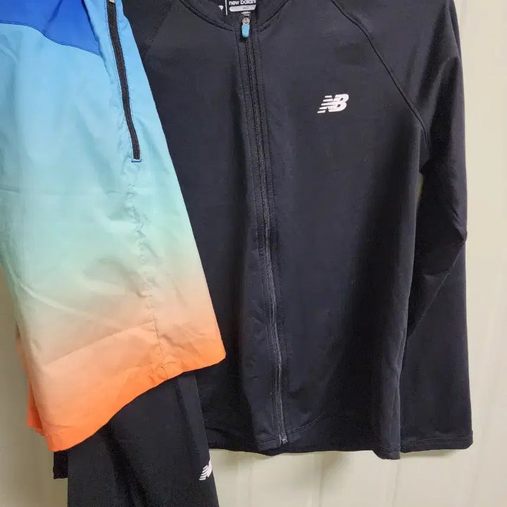 [BUNJANG] New Balance Black Kids Rash Guard Set 160 / 뉴발란스 블랙 수영복 래쉬가드 상하의 세트 160