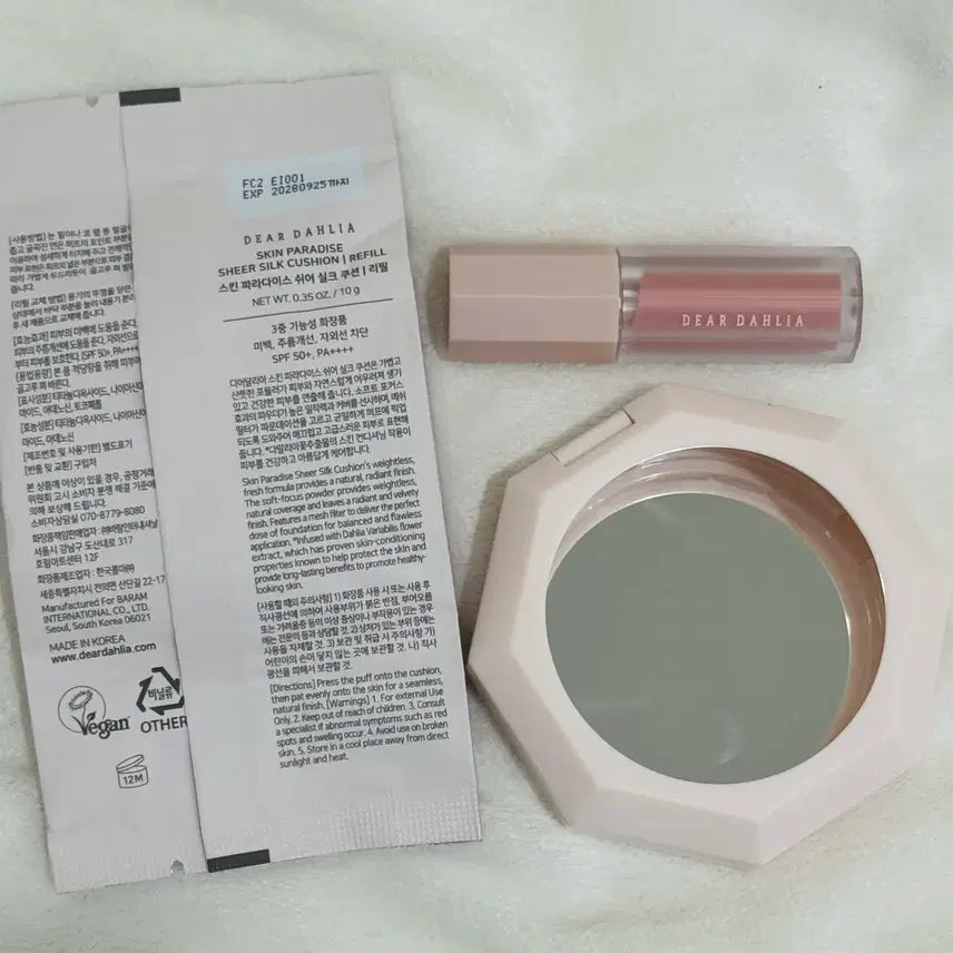 [BUNJANG] Dear Dahlia Skin Paradise Sheer Silk Cushion Case + Refill (Shade 21 Peach Ivory) with Beary Mini Blusher / 디어달리아 스킨 파라다이스 쉬어실크 쿠션 케이스+ 리필21호 피치아이보리