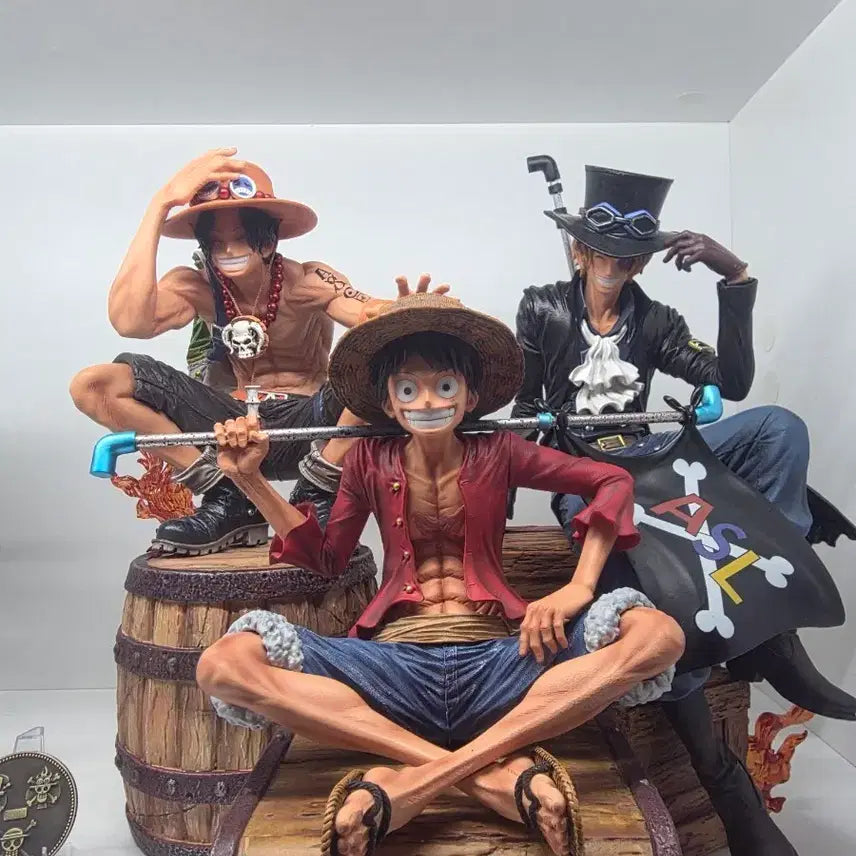 [BUNJANG] YYGK AO One Piece Resin Statue - Luffy, Sabo, Ace / 원피스 레진 피규어 YYGK AO 루피 사보 에이스 삼형제 팝니다.