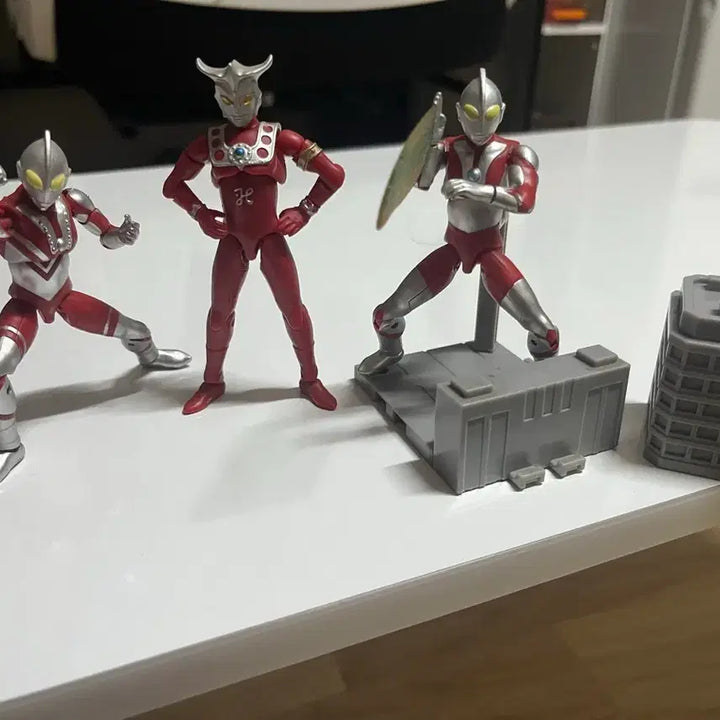 [BUNJANG] Vintage Ultraman Action Figure 8-Piece Bundle Set / 빈티지 울트라맨 액션 피규어 8종 세트 일괄 판매합니다