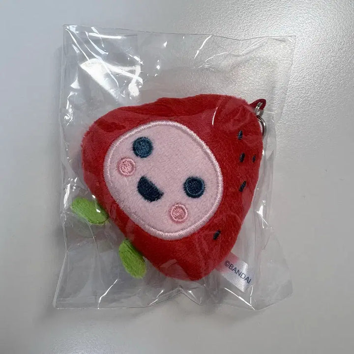 [BUNJANG] Ichigo-Gotchi Strawberry Doll Keychain / 다마고치 이치고치 딸기 인형 키링