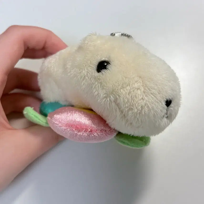[BUNJANG] Capybara Flower Cushion Plush Keychain / 고전 카피바라상 꽃방석 인형 키링