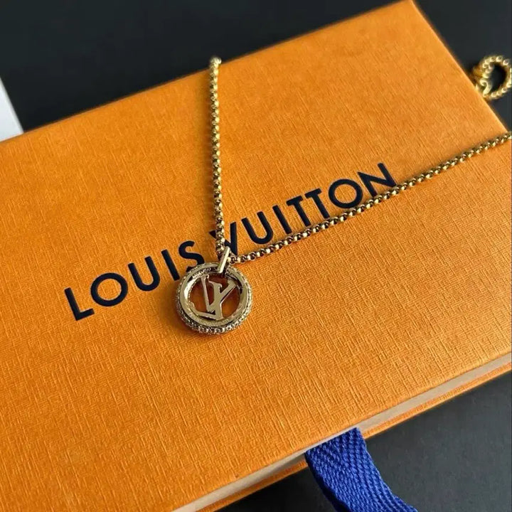 [BUNJANG] Louis Vuitton LV Iconic Necklace Gold / 루이비통 LV 아이코닉 목걸이