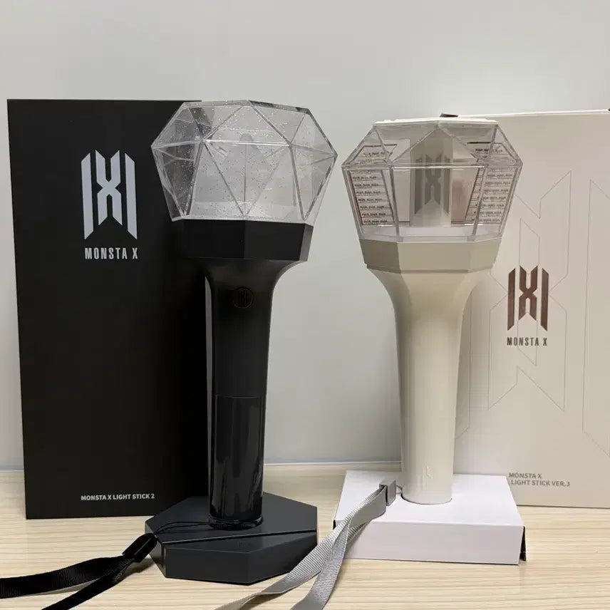 [BUNJANG] Monsta X Official Lightstick (Mondongyi 2 &amp; 3) / 몬둥이 (몬스타엑스 응원봉) 팔아요