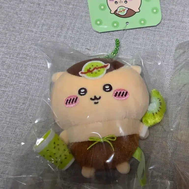 [BUNJANG] Chiikawa Kurimanju Makoto Mascot Keychain / 치이카와 포켓 키위 쿠리만쥬 마코 마스코트 치이포케 먼작귀 치이포켓