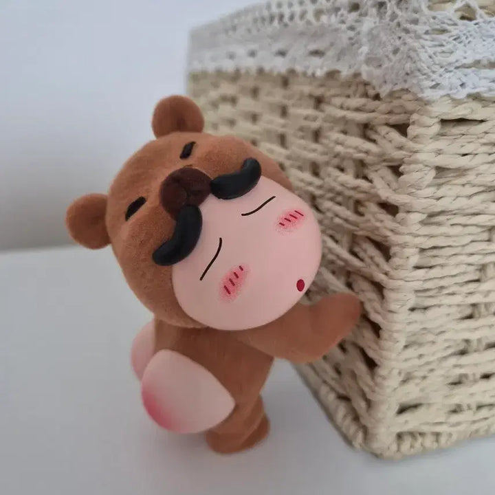 [BUNJANG] Capybara Crayon Shin-chan Figure / 카피바라 짱구 피규어
