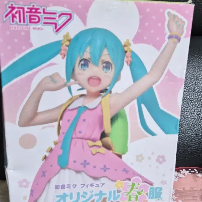 [BUNJANG] TAITO Hatsune Miku Spring Ver. Figure / TAITO 하츠네 미쿠 Spring Ver. 피규어