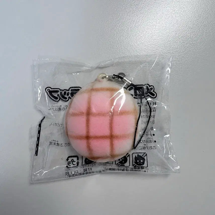 [BUNJANG] Melon Bread Squishy Keychain Pink / 메론빵 스퀴시 키링 핑크