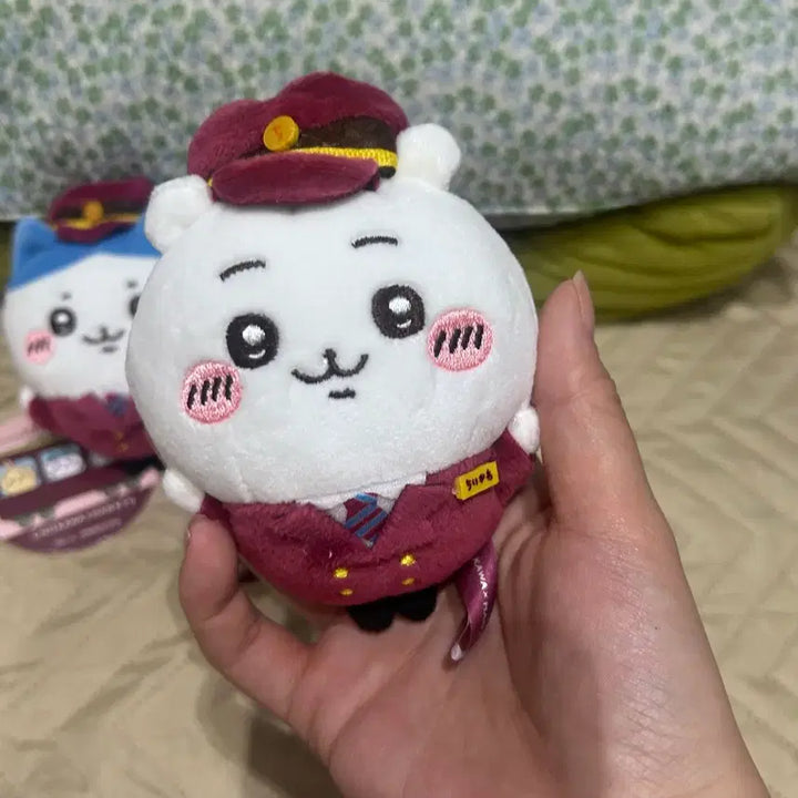 [BUNJANG] Chiikawa Momonga Hankyu Train Limited Series Plush Toy (with Tag) / 치이카와 모몽가 한큐열차 한정 시리즈 (택유)뽑기