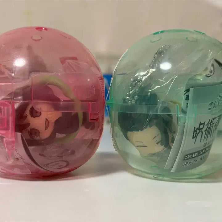 [BUNJANG] Jujutsu Kaisen Round Acrylic Stand Figures (Geto, Shoko) / 주술회전 원형 속의 피규어 가챠 (게토 쇼코)