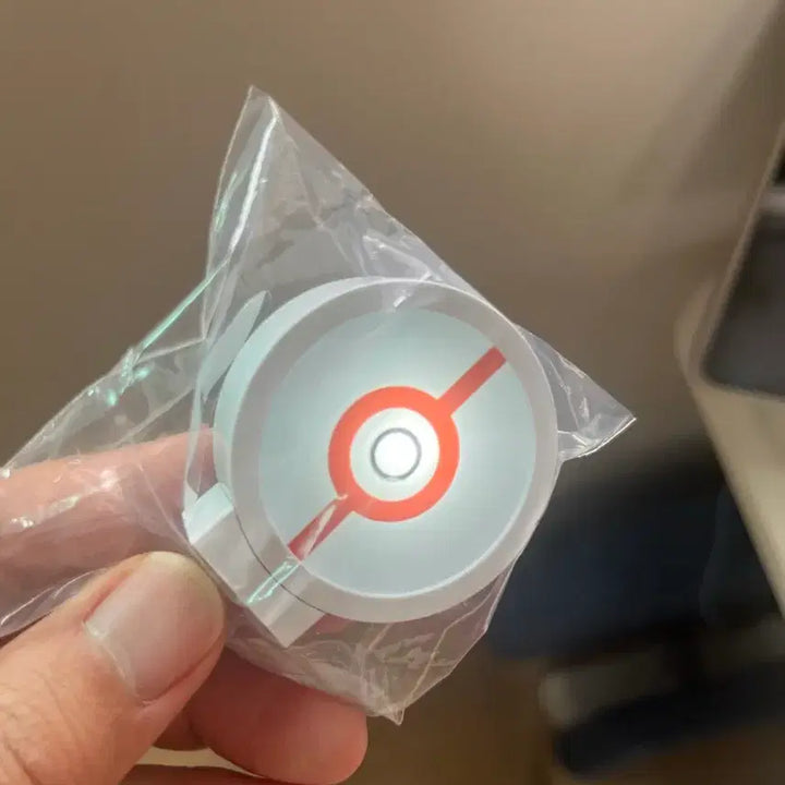 [BUNJANG] 30th Anniversary Pokemon Seongsudang Light Magnet Gachapon / 30주년 포켓몬스터 성수 라이트 마그넷 가챠