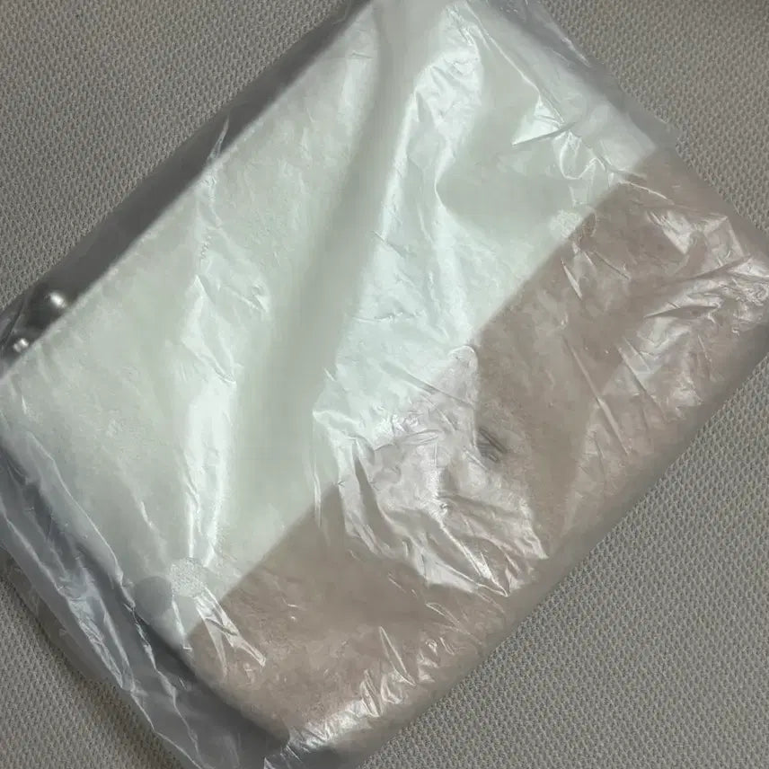 [BUNJANG] Hera Beauty Glow Knit Cosmetic Pouch / 헤라 뷰티 글로우 니트 화장품 파우치 새상품 미개봉 코덕 여행