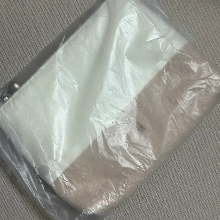 [BUNJANG] Hera Beauty Glow Knit Cosmetic Pouch / 헤라 뷰티 글로우 니트 화장품 파우치 새상품 미개봉 코덕 여행
