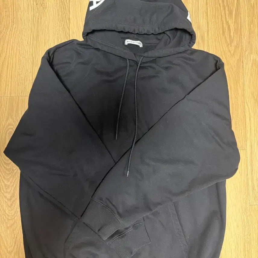 [SOLD OUT] 발렌시아가 후드티