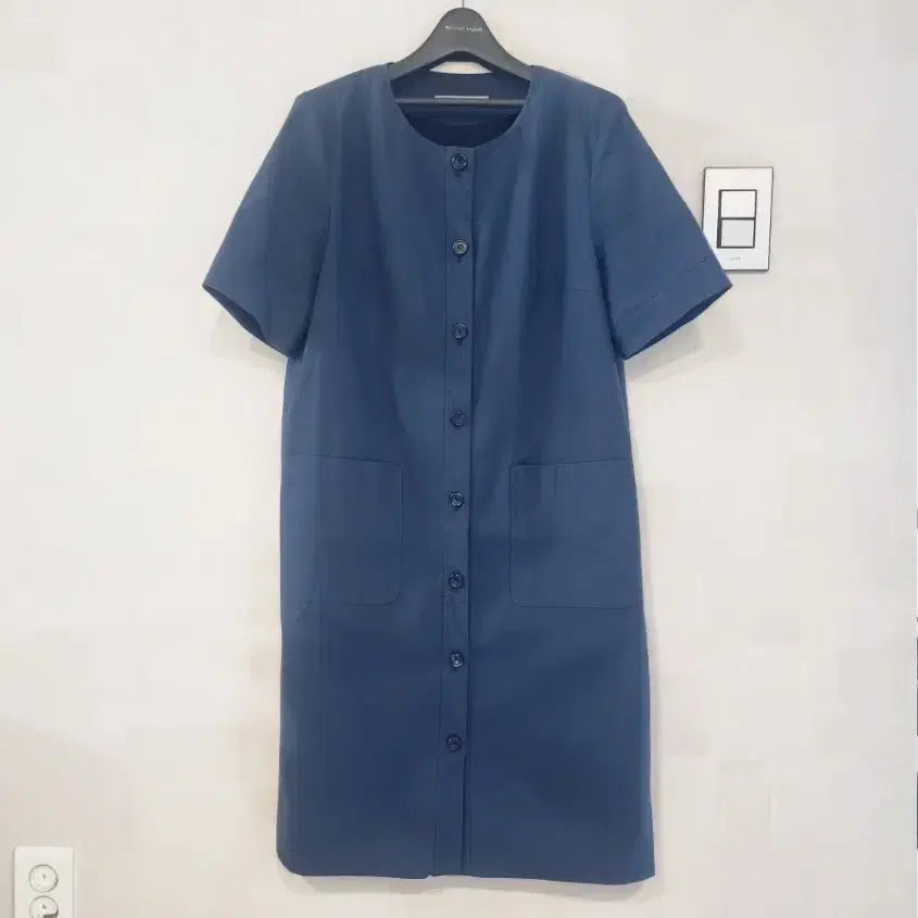 [BUNJANG] BCBG Navy Cotton Shirt-Style Short-Sleeve Dress (Size 55-66) / BCBG 마소재 네이비 코튼 셔츠형 반팔 원피스 55.66