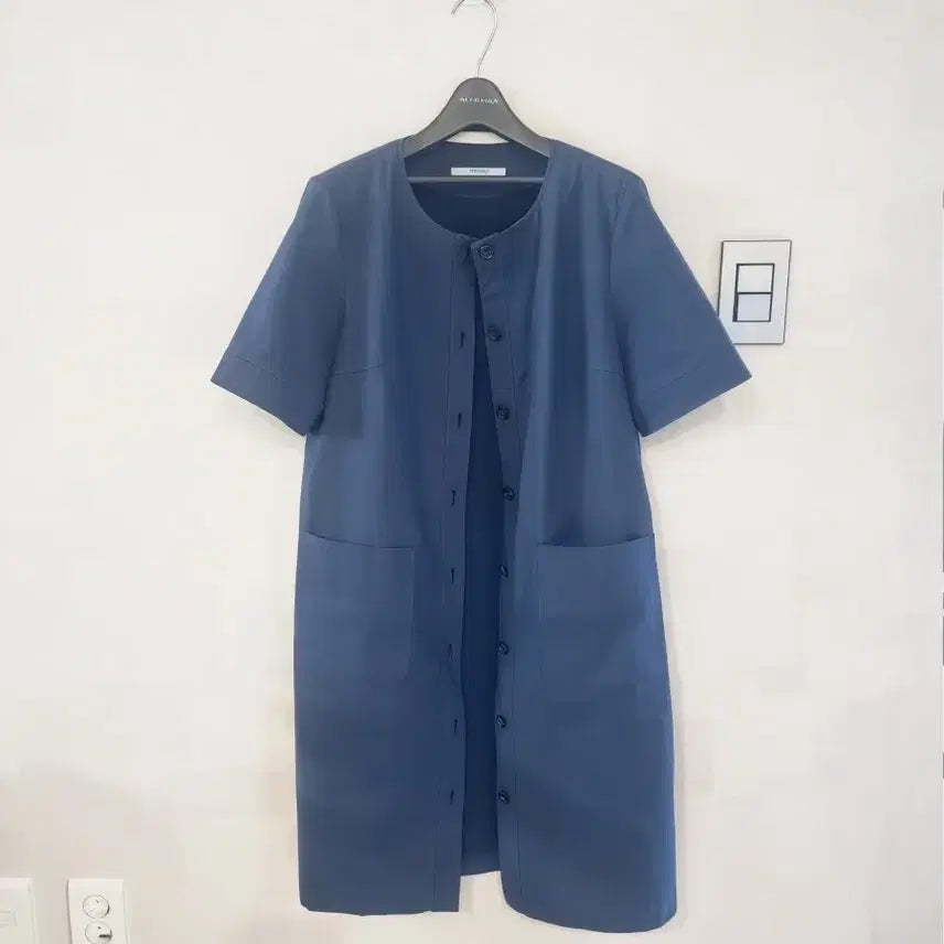 [BUNJANG] BCBG Navy Cotton Shirt-Style Short-Sleeve Dress (Size 55-66) / BCBG 마소재 네이비 코튼 셔츠형 반팔 원피스 55.66