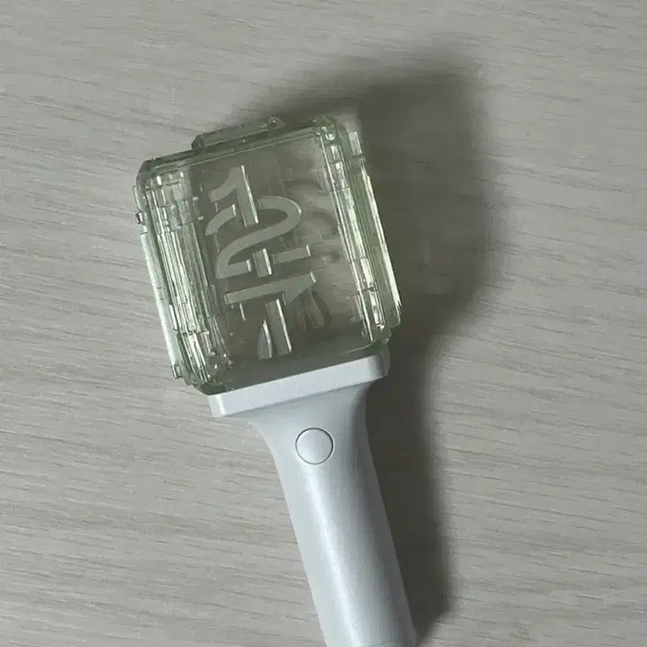 [BUNJANG] NCT 127 Mini Official Lightstick / 엔시티 127 미니!! 응원봉 (탈덕 처분)