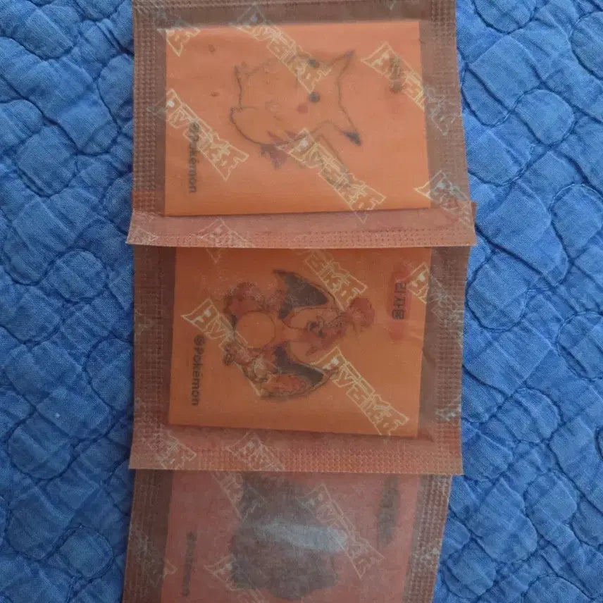 [BUNJANG] Pikachu, Charizard, Bulbasaur 30th Anniversary Bundle Set / 30주년 피카츄 리자몽 이상해씨 일괄판매