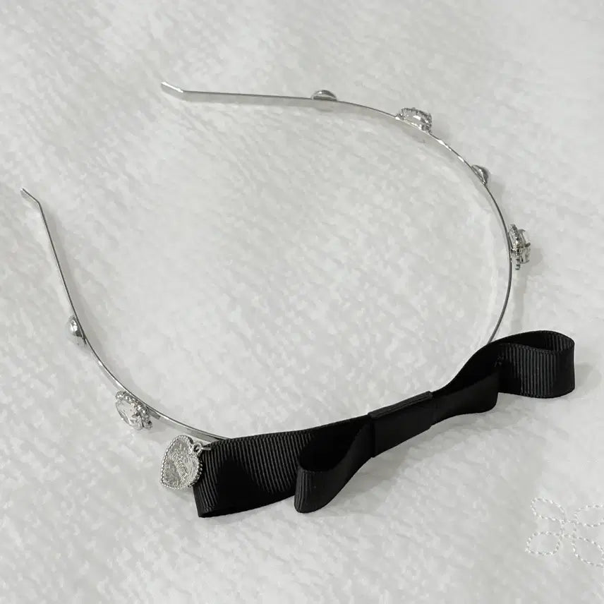 [BUNJANG] Pium Ribbon Jewel Headband / 피움 리본 비쥬 머리띠 카츄샤 지뢰계 양산형