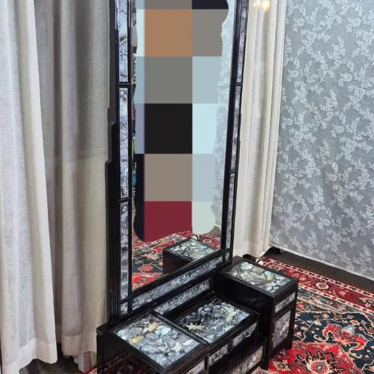 [BUNJANG] 1970s Korean Mother-of-Pearl Inlaid Lacquerware Vanity with Mirror / 70s 오리지널 빈티지가구 통영자개 나전칠기 문갑 화장대 (경대)