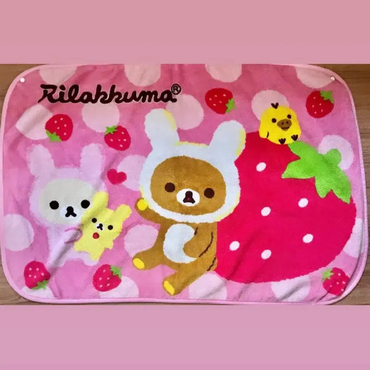 [BUNJANG] Rilakkuma Korilakkuma Rabbit Strawberry Vintage Blanket / 급처ㅜㅜ가격제안ㄱㄱ!!리락쿠마 코리락쿠마 토끼 딸기가 좋아 고전 담요
