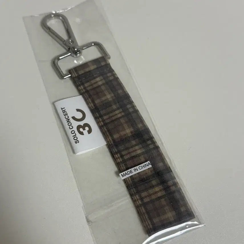 [BUNJANG] Day6 Sungjin Solo Concert Entrance Gift Keyring / 데이식스 성진 솔콘 입장기프트 키링