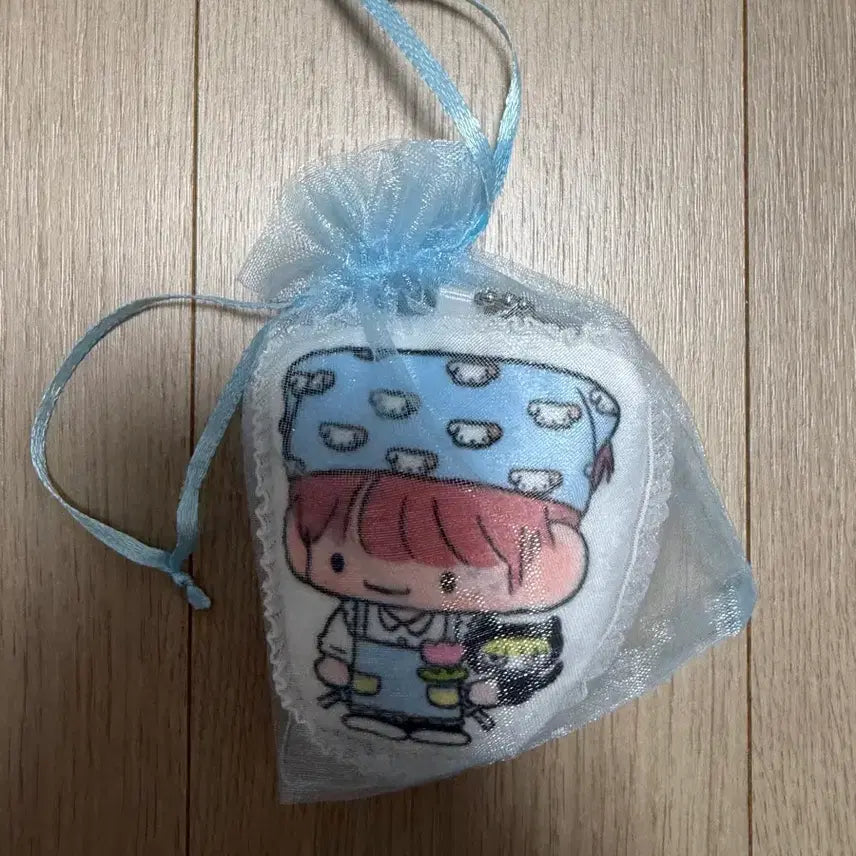 [BUNJANG] ANDTEAM Eiji Cushion Keychain / 북실이 앤팀 의주 키링 비공굿