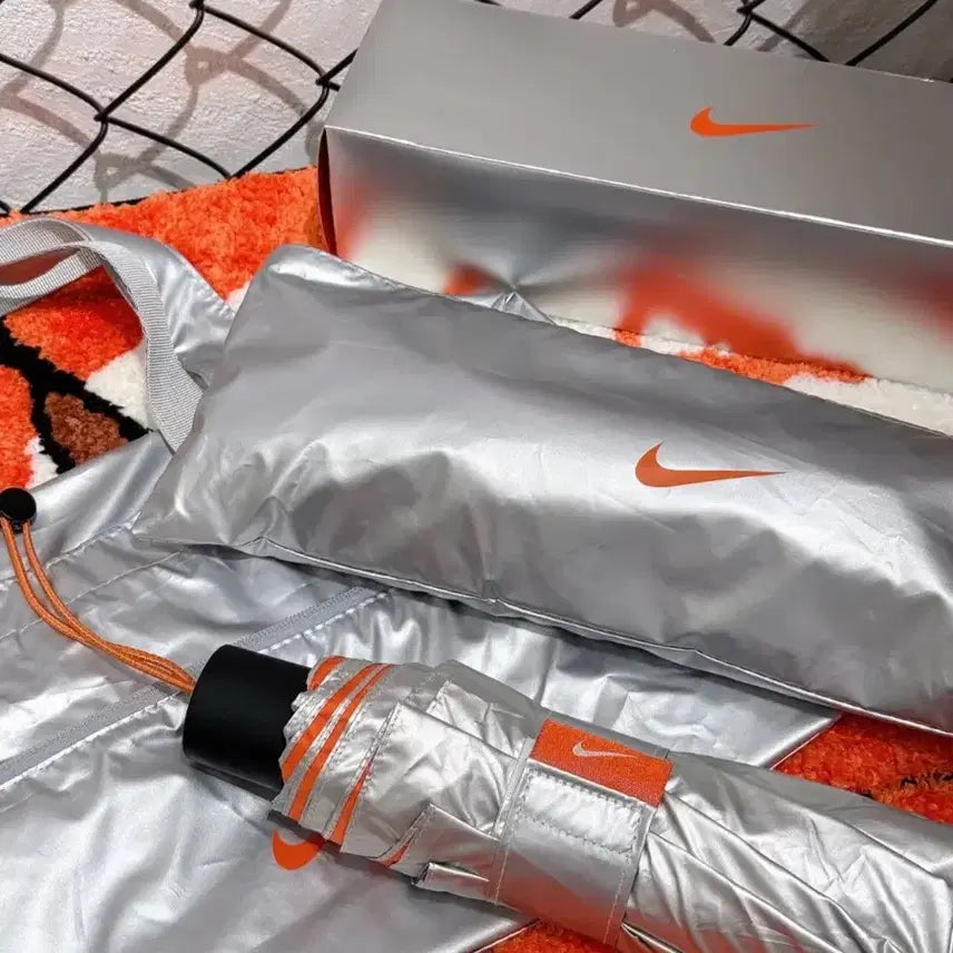 [BUNJANG] Nike Japan Limited Edition Silver/Orange Umbrella Bag Set / (새상품) 나이키 재팬 한정판 실버/오렌지 우산 가방 세트