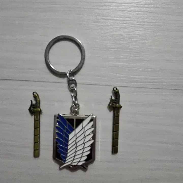[BUNJANG] Attack on Titan Survey Corps Keychain / 진격의 거인 조사병단 열쇠고리