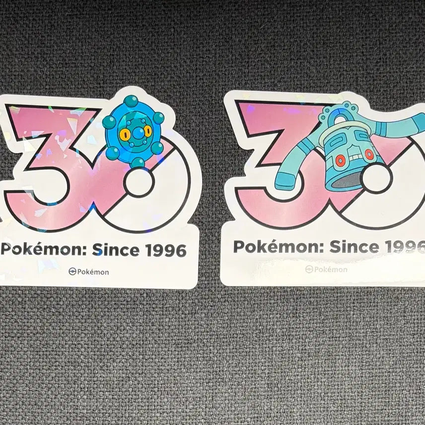 [BUNJANG] Pokemon 30th Anniversary Logo Sticker Dongmiror Dongtakgun Set / 한국한정] 포켓몬 30주년 로고 스티커 동미러 동탁군 세트