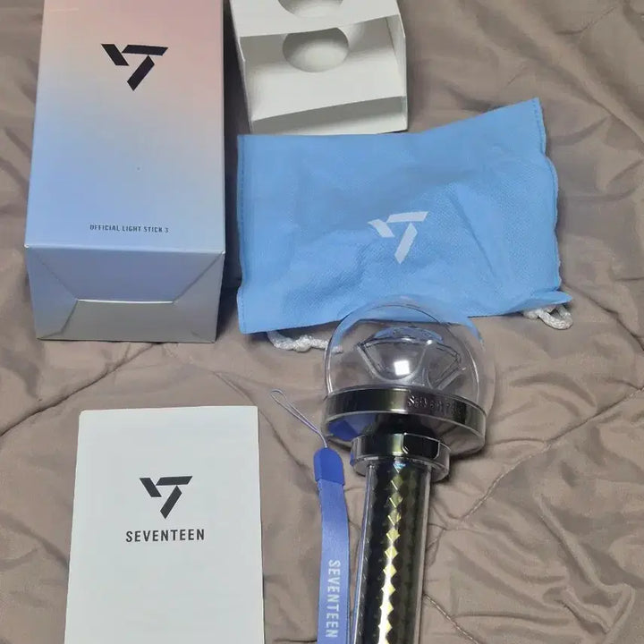 [BUNJANG] SEVENTEEN Carat Bong Newt Bong / 세븐틴 캐럿봉 뉴뉴럿봉