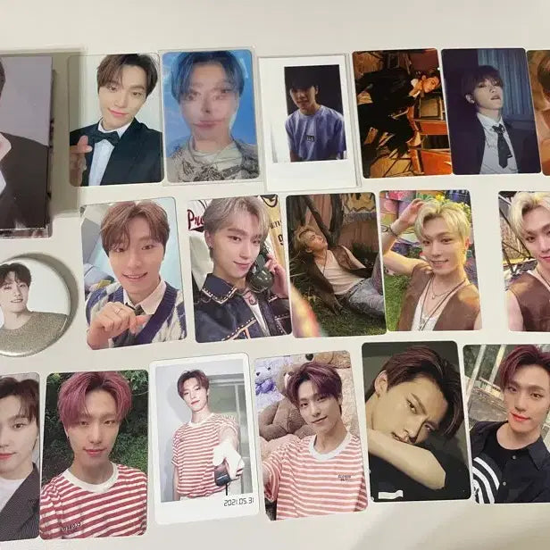 [BUNJANG] SEVENTEEN Dino Photocard, Badge, Lenticular, Carat Version Components / 세븐틴 디노 포카, 캔뱃지, 렌티큘러, 캐럿반 등 구성품