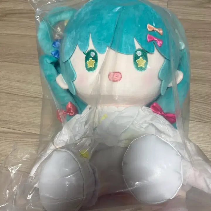 [BUNJANG] Hatsune Miku China Kuzuji A Prize Plush Doll (Sealed) / (미개봉)하츠네 미쿠 중국 한정 쿠지 A상 인형